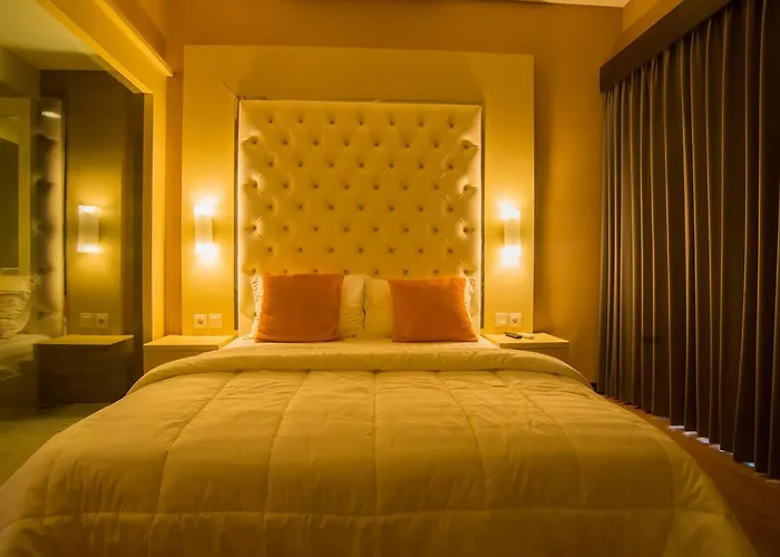 The Royal Kimberley Hotel 2*